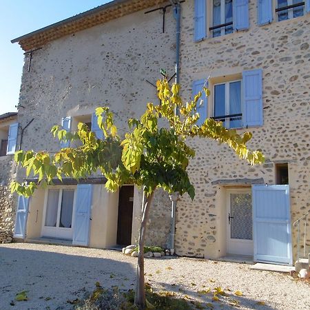 Bed and Breakfast La Ferme De Valauris Систерон Экстерьер фото
