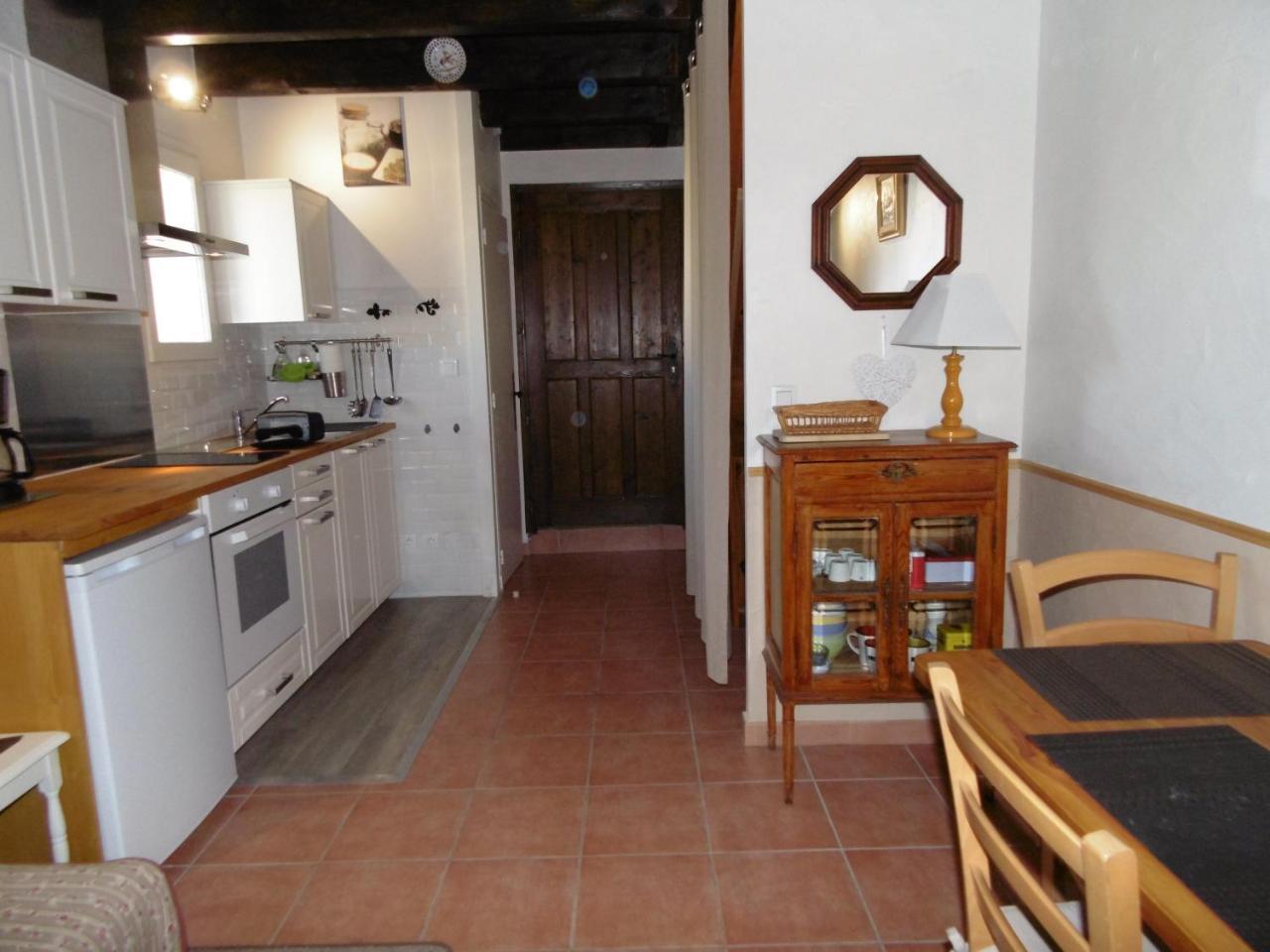 Bed and Breakfast La Ferme De Valauris Систерон Экстерьер фото